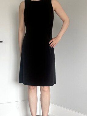 Liz Claiborne Black Dress Size 6 – Elegant A-Line, Made in Canada